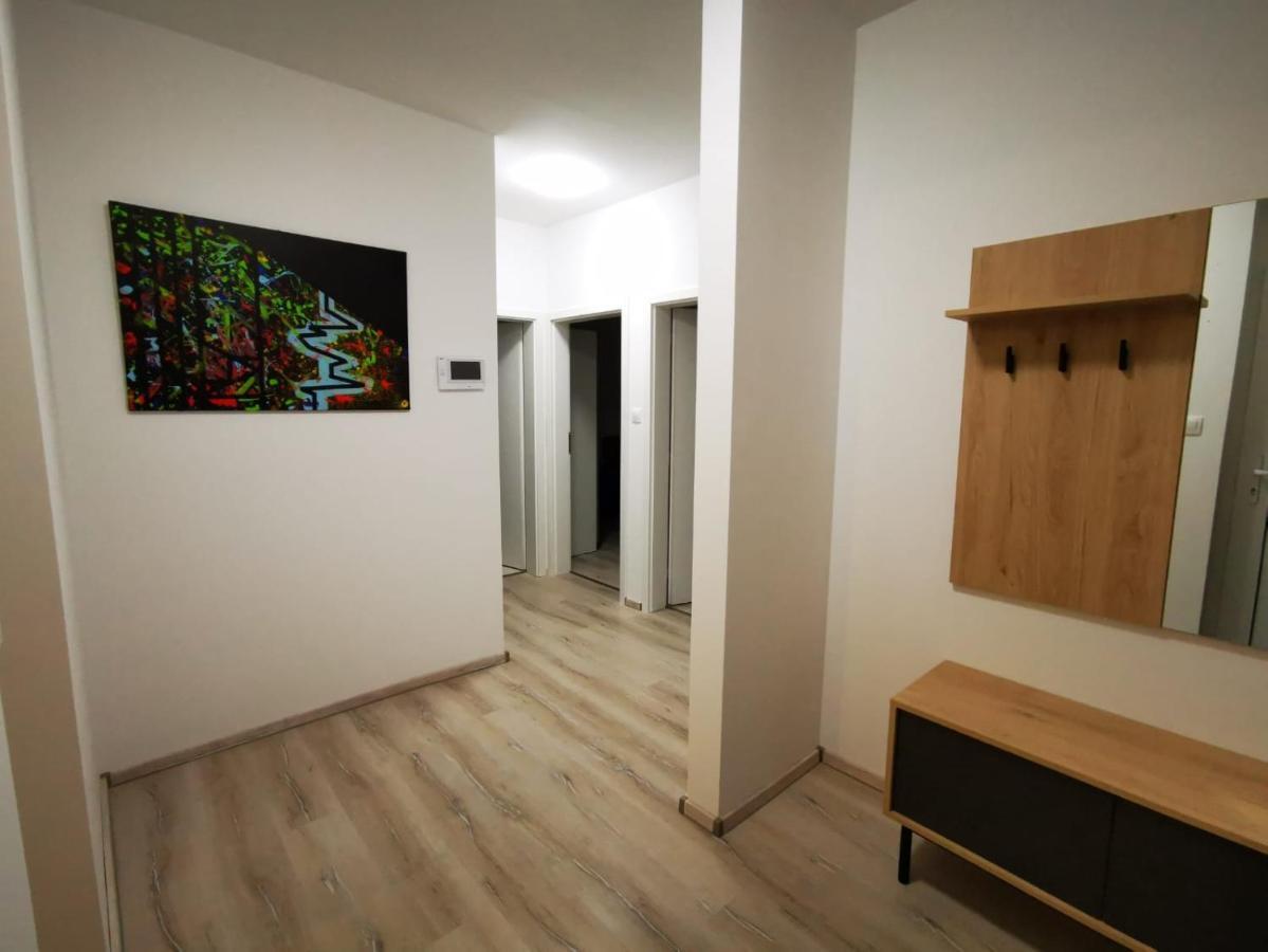 Relax&Sun Apartment Dunajska Streda Bagian luar foto
